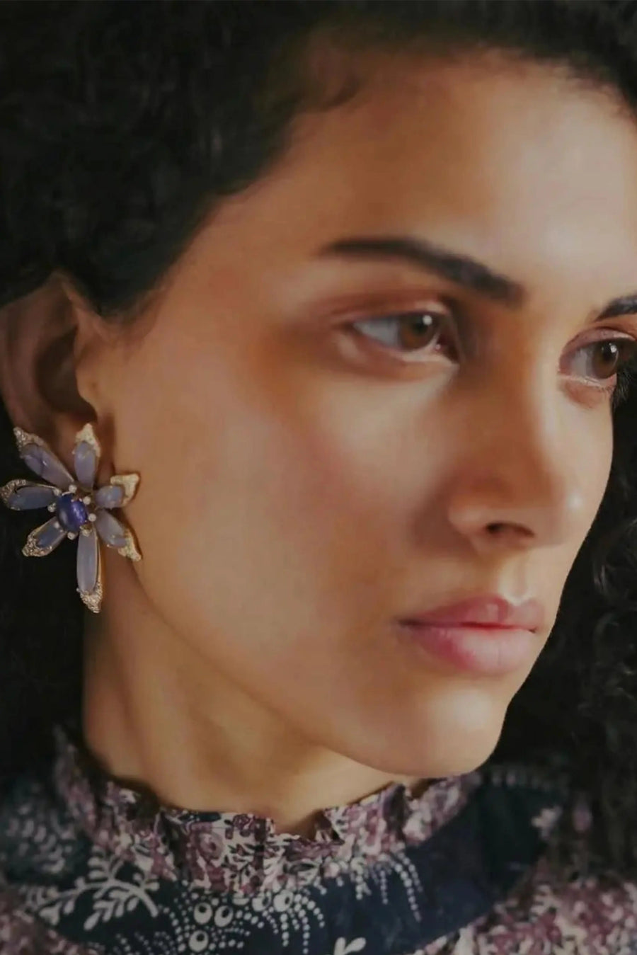 Fine jewellery built around remarkable stones